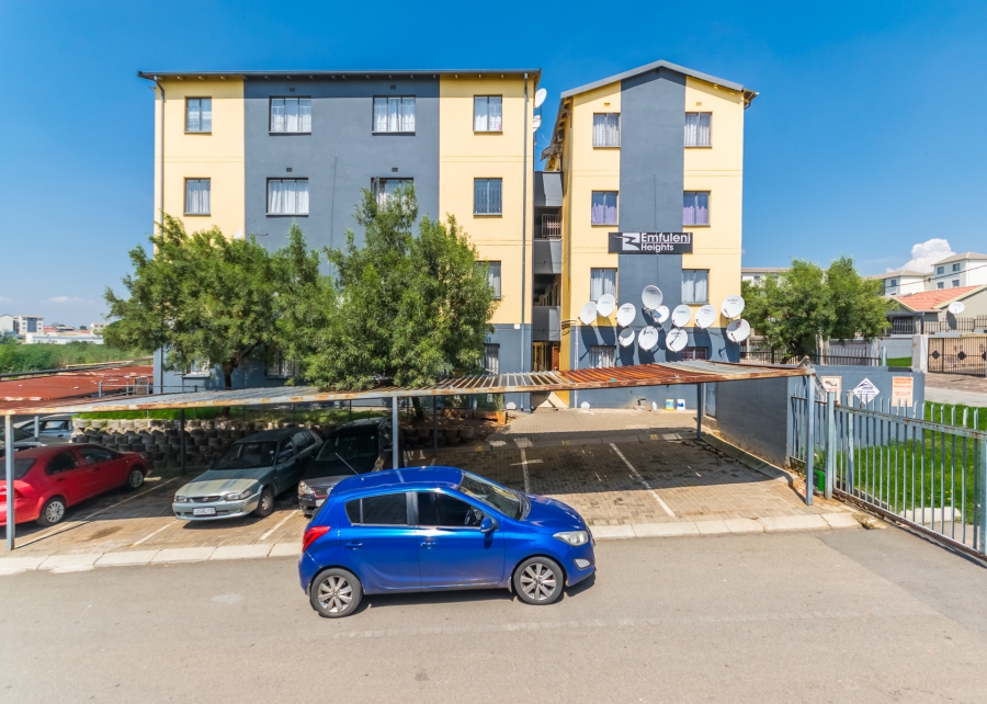 2 Bedroom Property for Sale in Fleurhof Gauteng