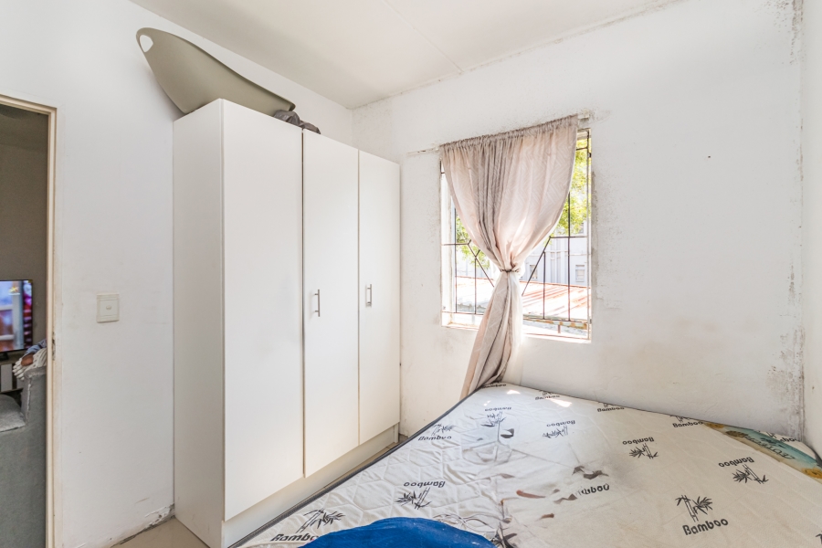 2 Bedroom Property for Sale in Fleurhof Gauteng