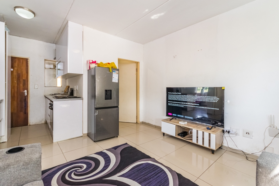 2 Bedroom Property for Sale in Fleurhof Gauteng