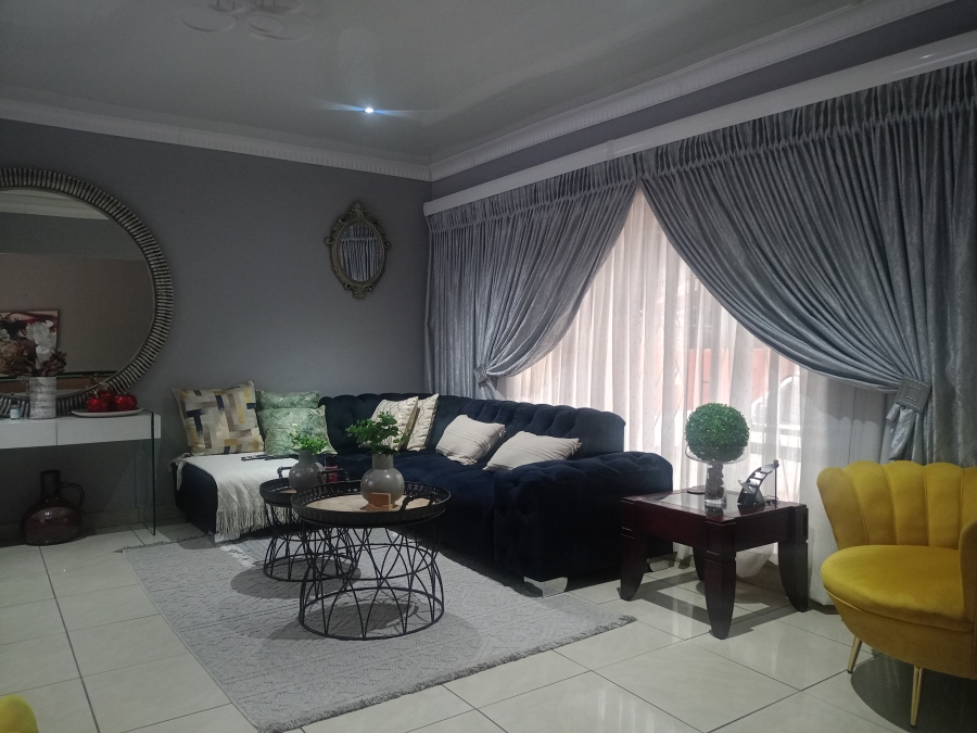 3 Bedroom Property for Sale in Vanderbijlpark CW 5 Gauteng