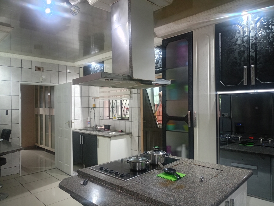 3 Bedroom Property for Sale in Vanderbijlpark CW 5 Gauteng