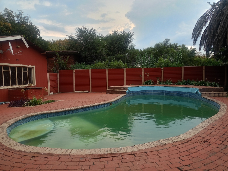 3 Bedroom Property for Sale in Vanderbijlpark CW 5 Gauteng
