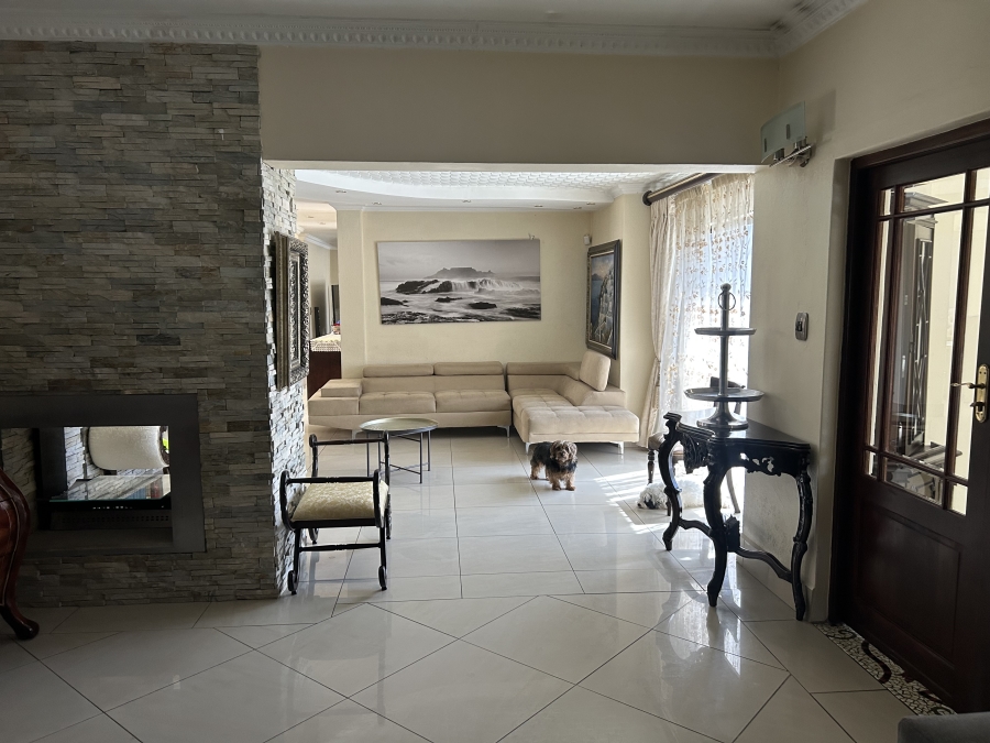 5 Bedroom Property for Sale in Northcliff Gauteng