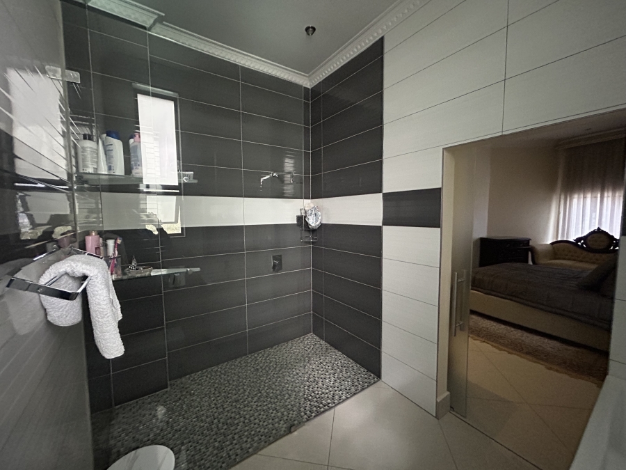 5 Bedroom Property for Sale in Northcliff Gauteng