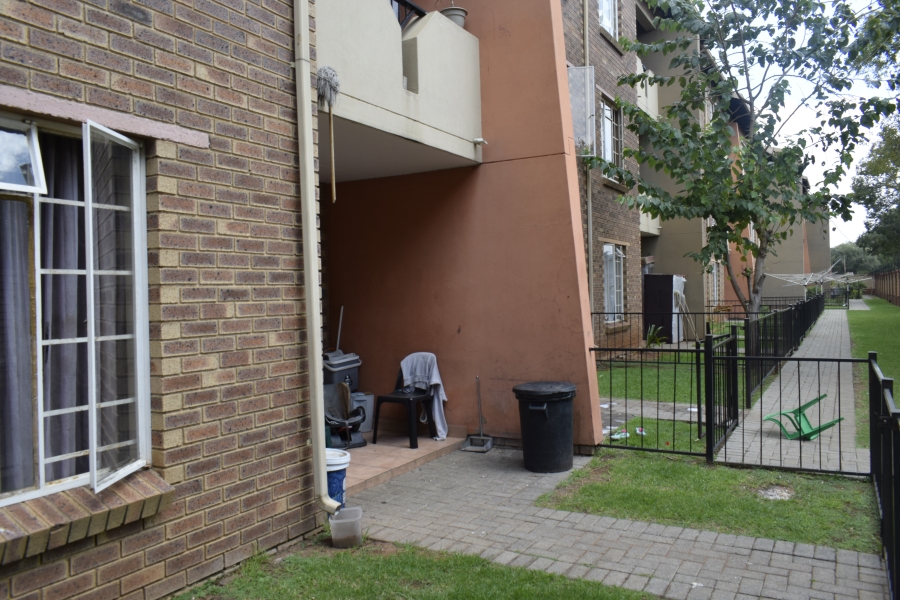 2 Bedroom Property for Sale in Comet Gauteng