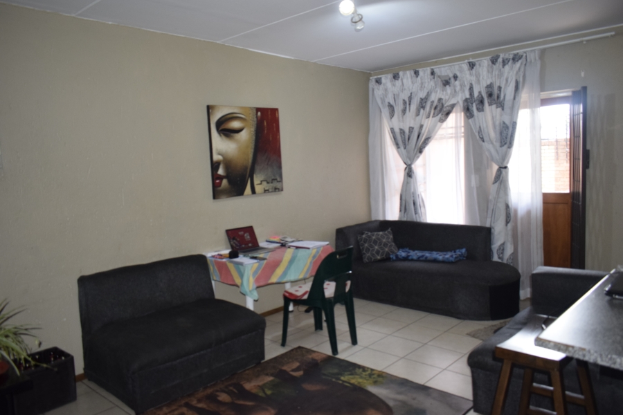 2 Bedroom Property for Sale in Comet Gauteng