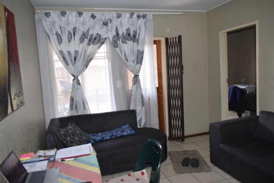 2 Bedroom Property for Sale in Comet Gauteng