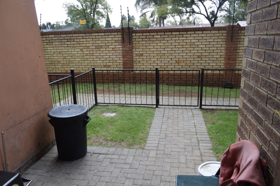2 Bedroom Property for Sale in Comet Gauteng