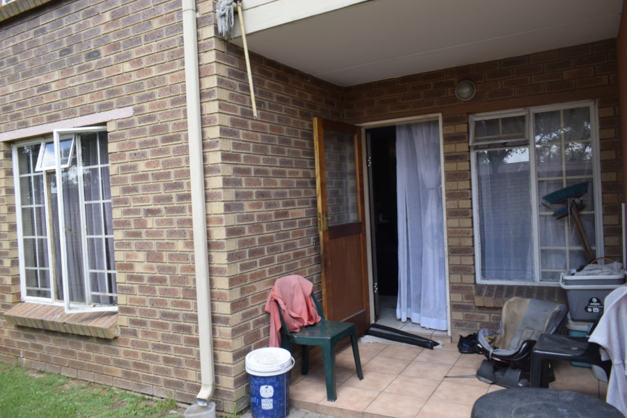 2 Bedroom Property for Sale in Comet Gauteng