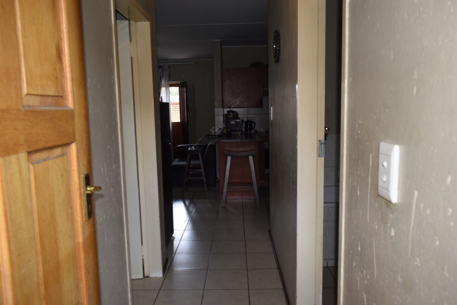 2 Bedroom Property for Sale in Comet Gauteng