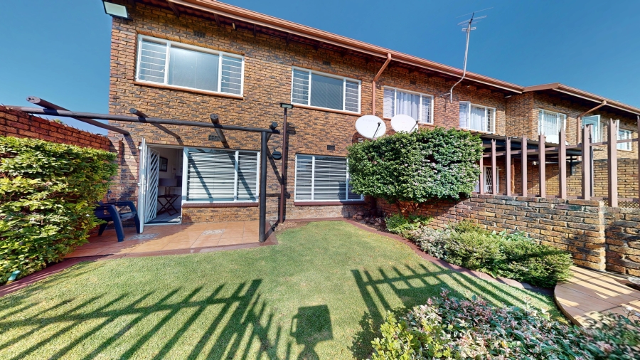 2 Bedroom Property for Sale in Freeway Park Gauteng