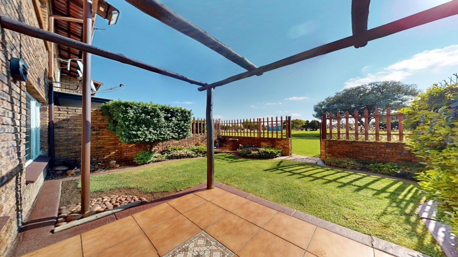 2 Bedroom Property for Sale in Freeway Park Gauteng