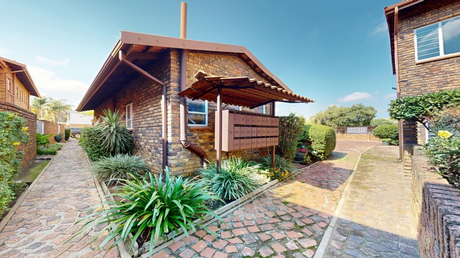 2 Bedroom Property for Sale in Freeway Park Gauteng