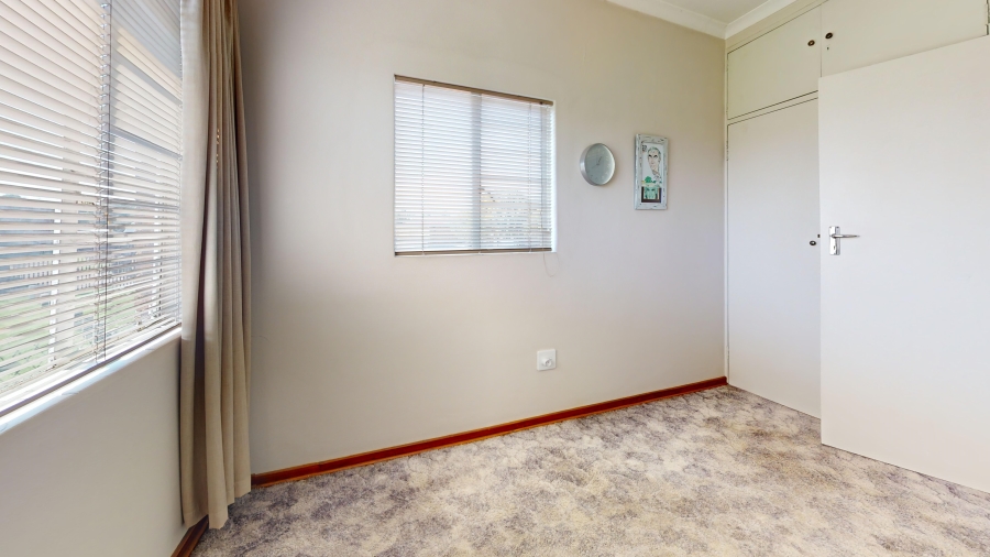 2 Bedroom Property for Sale in Freeway Park Gauteng