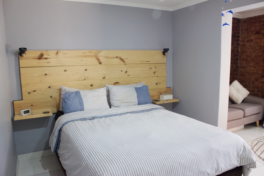 4 Bedroom Property for Sale in Glen Marais Gauteng