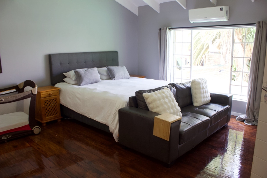 4 Bedroom Property for Sale in Glen Marais Gauteng