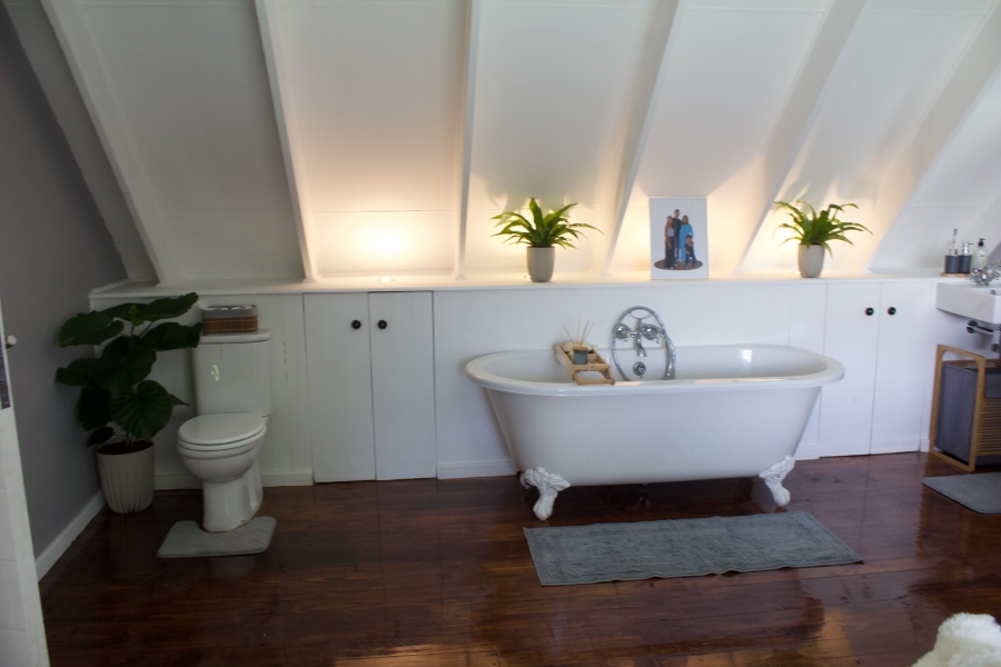 4 Bedroom Property for Sale in Glen Marais Gauteng