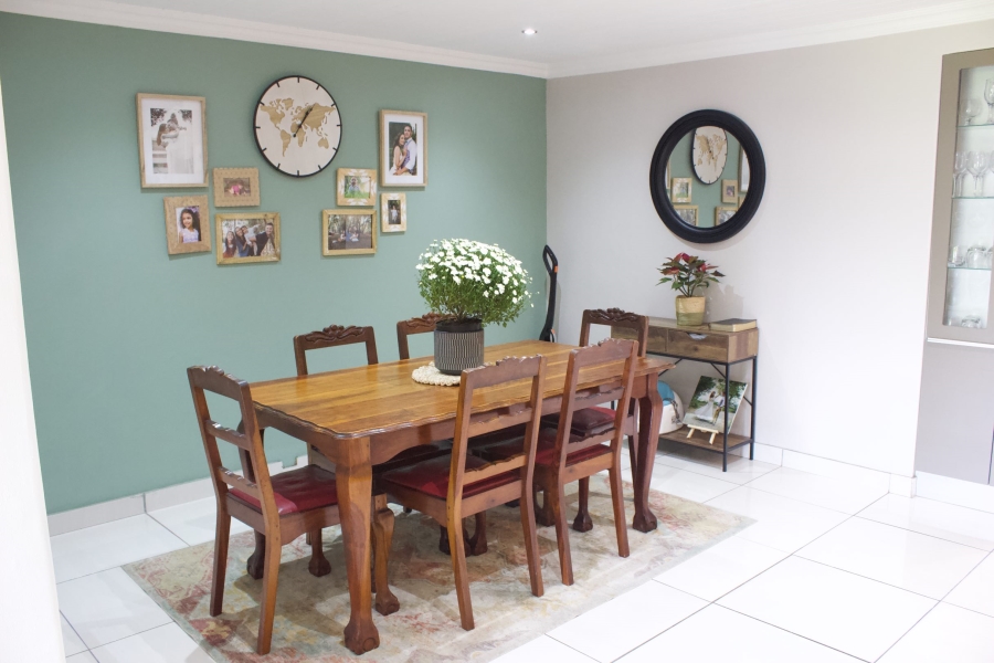 4 Bedroom Property for Sale in Glen Marais Gauteng