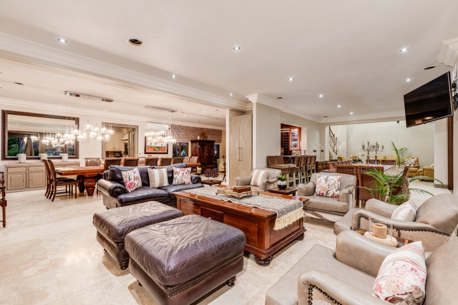 5 Bedroom Property for Sale in Silver Lakes Golf Estate Gauteng