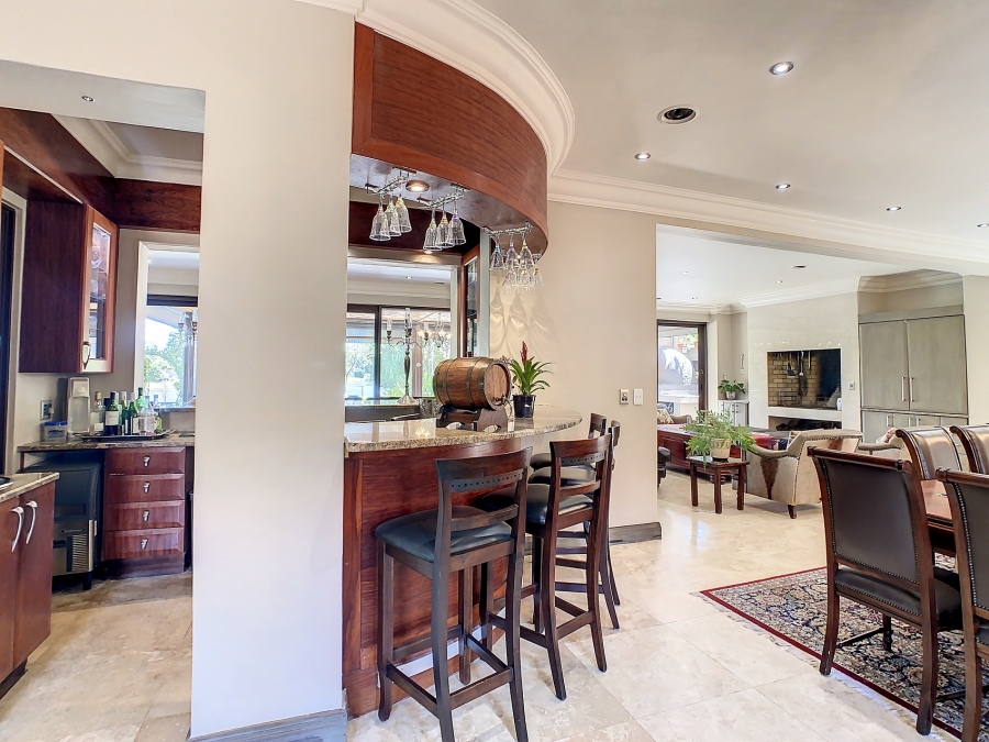 5 Bedroom Property for Sale in Silver Lakes Golf Estate Gauteng