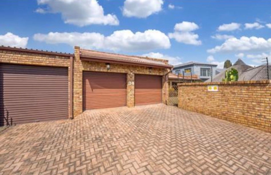 3 Bedroom Property for Sale in Norkem Park Gauteng