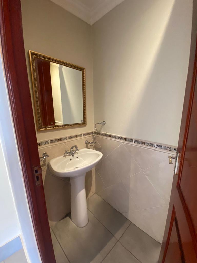1 Bedroom Property for Sale in Sunninghill Gauteng