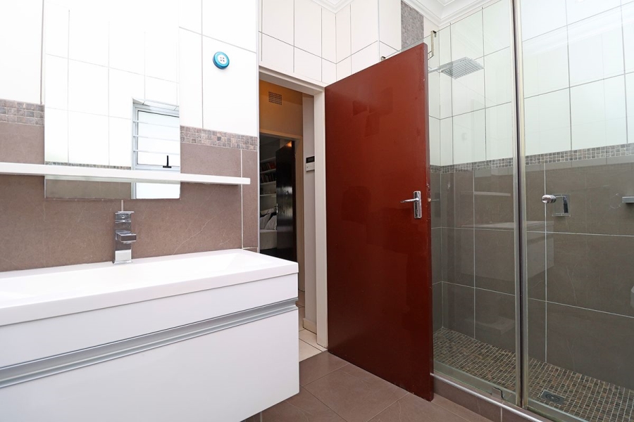 3 Bedroom Property for Sale in Hurlyvale Gauteng