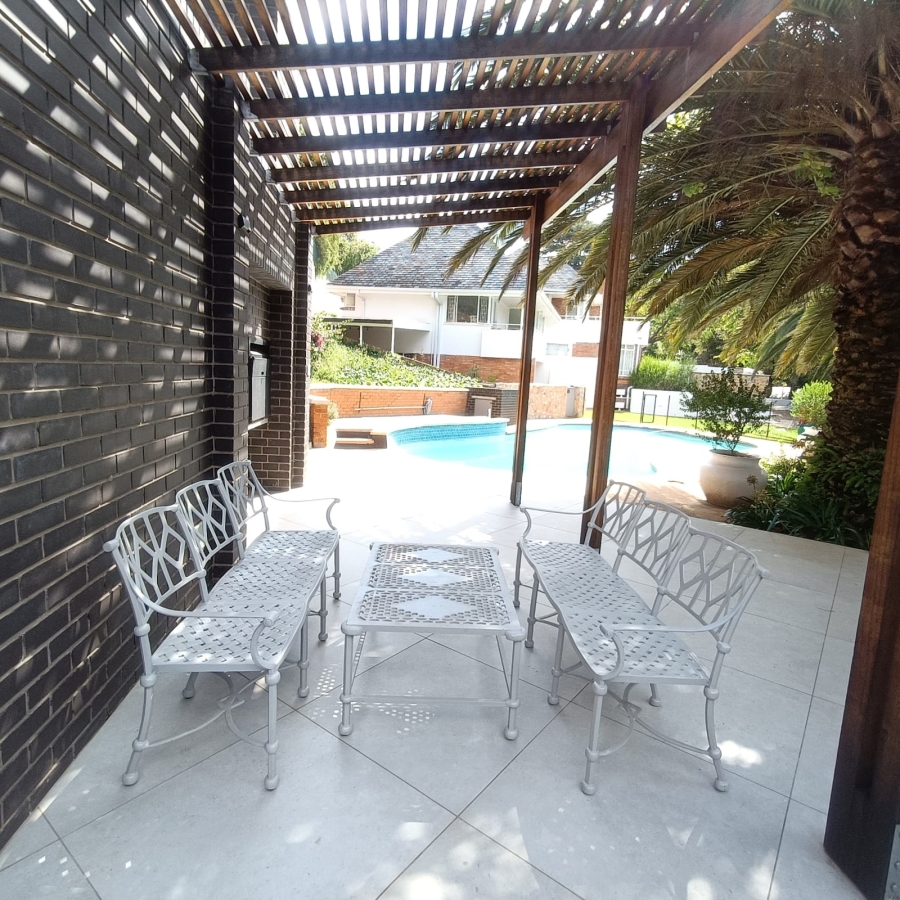 To Let 2 Bedroom Property for Rent in Emmarentia Gauteng