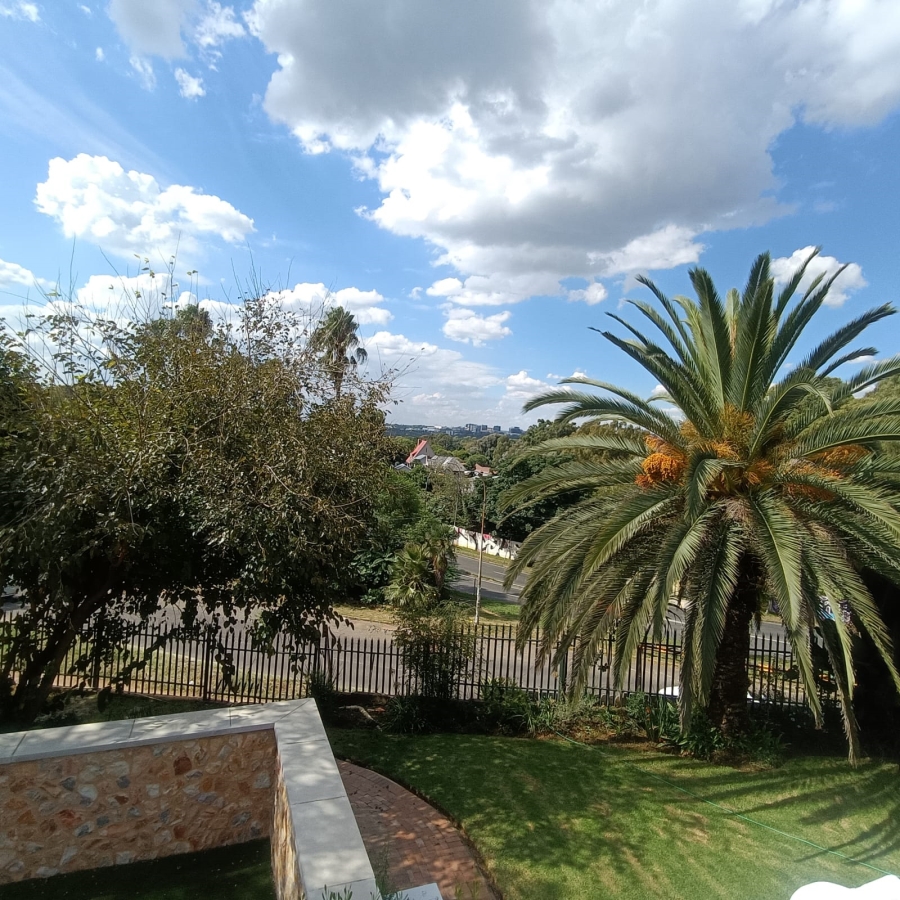 To Let 2 Bedroom Property for Rent in Emmarentia Gauteng