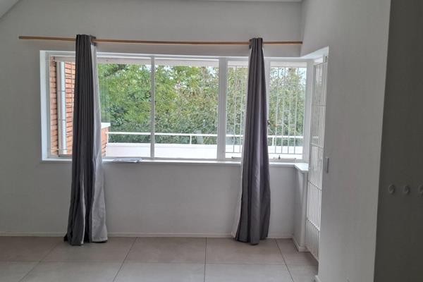 To Let 2 Bedroom Property for Rent in Emmarentia Gauteng
