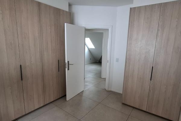 To Let 2 Bedroom Property for Rent in Emmarentia Gauteng