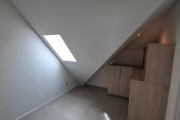 To Let 2 Bedroom Property for Rent in Emmarentia Gauteng