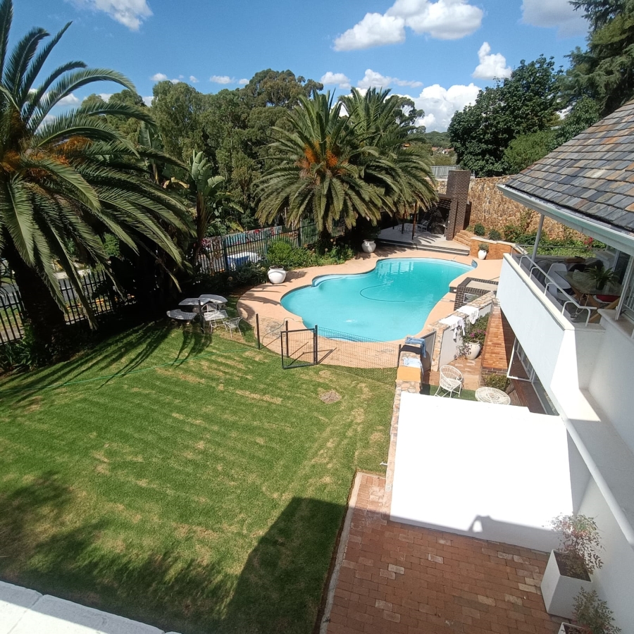 To Let 2 Bedroom Property for Rent in Emmarentia Gauteng