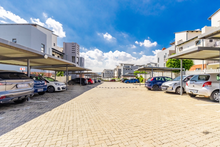 2 Bedroom Property for Sale in Barbeque Downs Gauteng