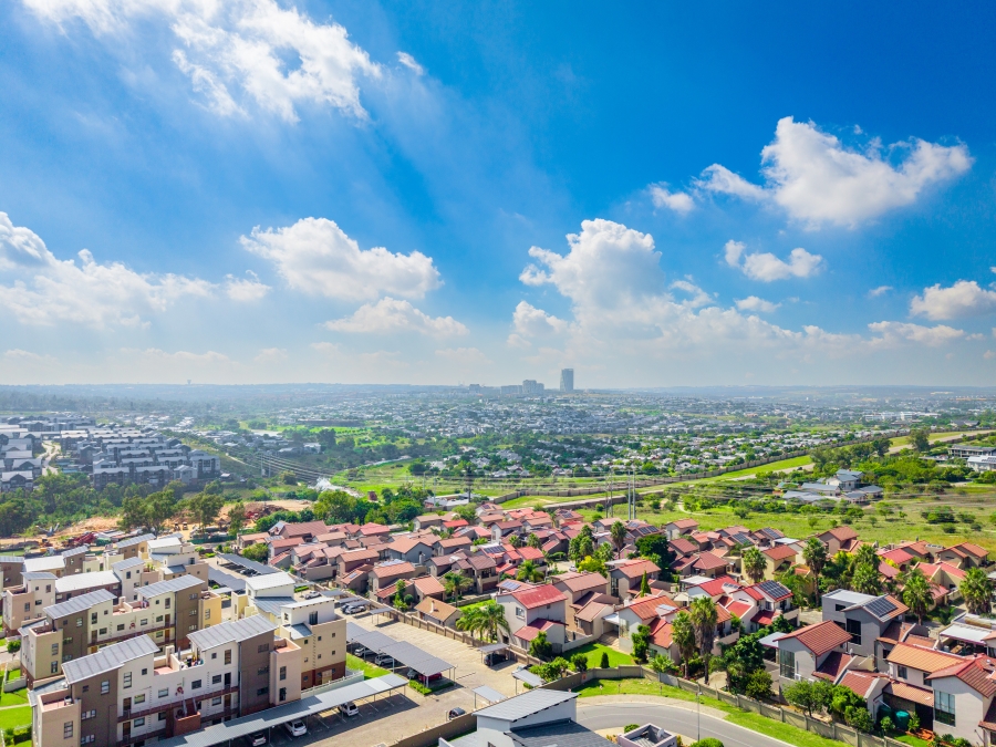 2 Bedroom Property for Sale in Barbeque Downs Gauteng