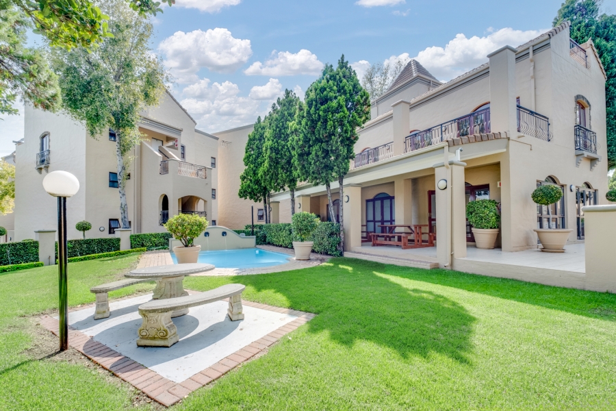 2 Bedroom Property for Sale in Lonehill Gauteng