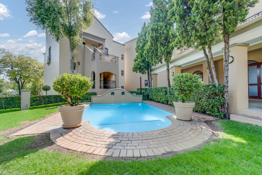 2 Bedroom Property for Sale in Lonehill Gauteng