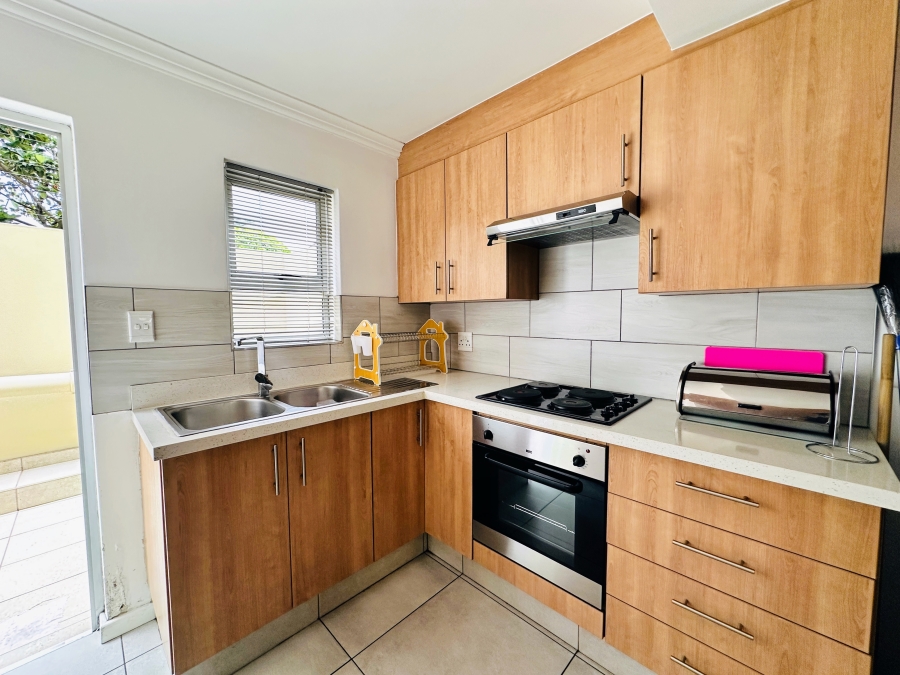 2 Bedroom Property for Sale in Lambton Gauteng