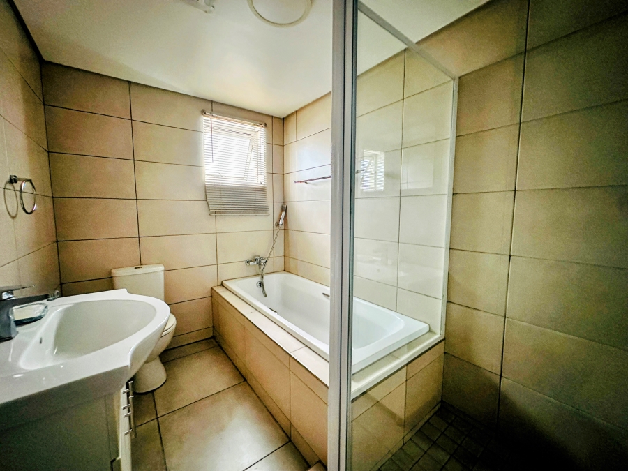 2 Bedroom Property for Sale in Lambton Gauteng