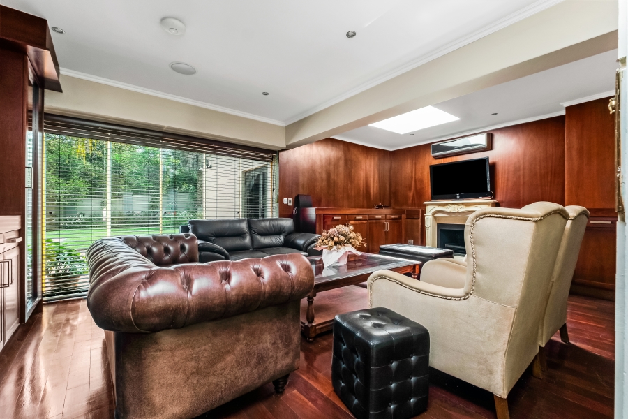 To Let 6 Bedroom Property for Rent in Morningside Gauteng