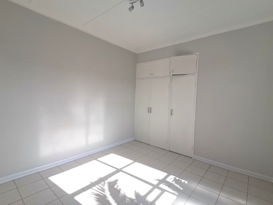 2 Bedroom Property for Sale in Brackenhurst Gauteng