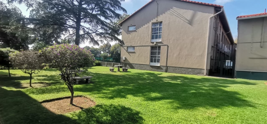 2 Bedroom Property for Sale in Brackenhurst Gauteng