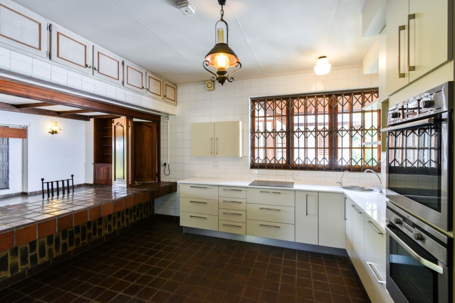 4 Bedroom Property for Sale in Waterkloof Heights Gauteng