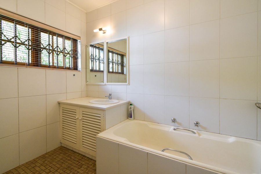 4 Bedroom Property for Sale in Waterkloof Heights Gauteng