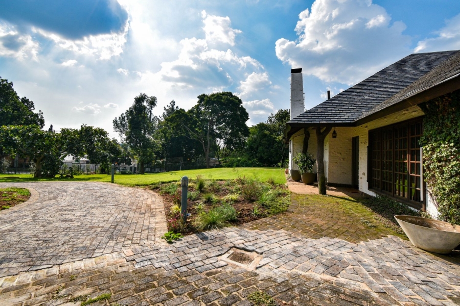 4 Bedroom Property for Sale in Waterkloof Heights Gauteng