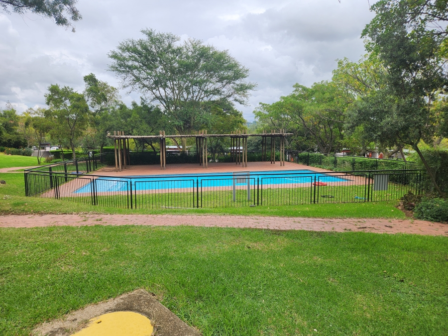 To Let 2 Bedroom Property for Rent in Jackal Creek Golf Estate Gauteng