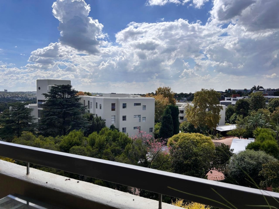 2 Bedroom Property for Sale in Sandhurst Gauteng