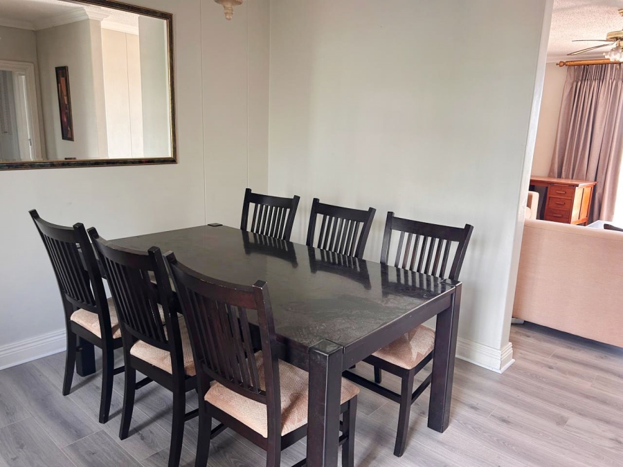 2 Bedroom Property for Sale in Sandhurst Gauteng