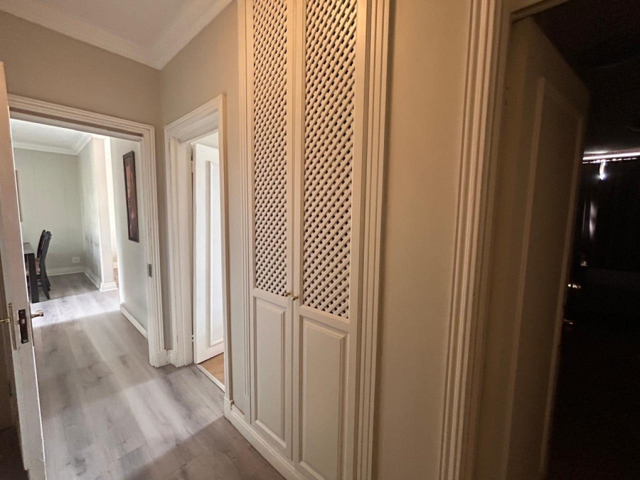 2 Bedroom Property for Sale in Sandhurst Gauteng