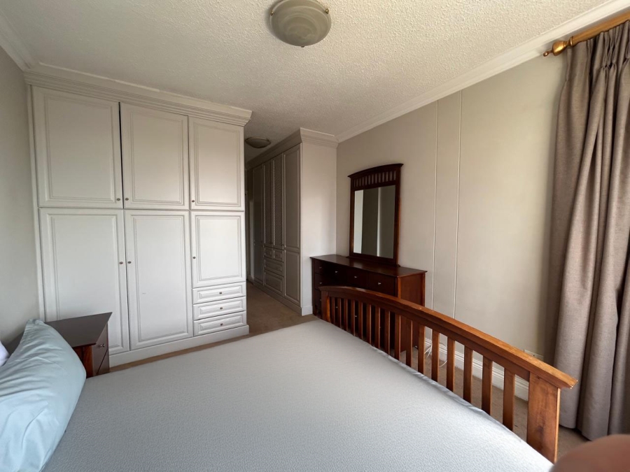 2 Bedroom Property for Sale in Sandhurst Gauteng